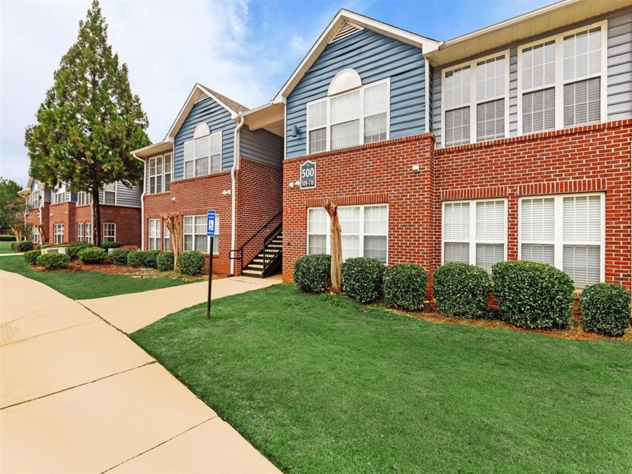 exterior view at Park at Arlington located in Covington, GA