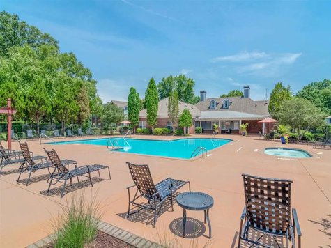 pool at Park at Arlington located in Covington, GA